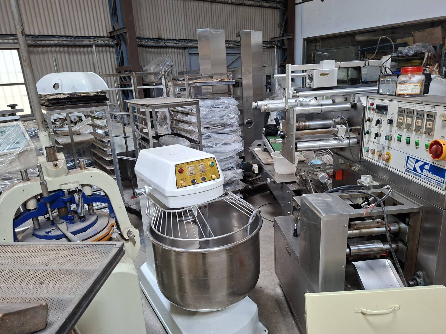 豐益食品機械工作場景
